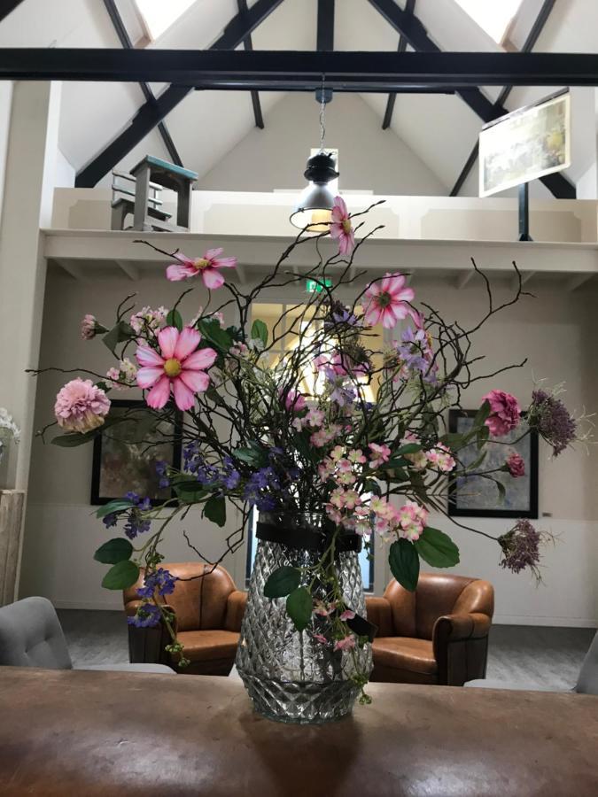 Bed & Breakfast De Oale School Lattrop Esterno foto