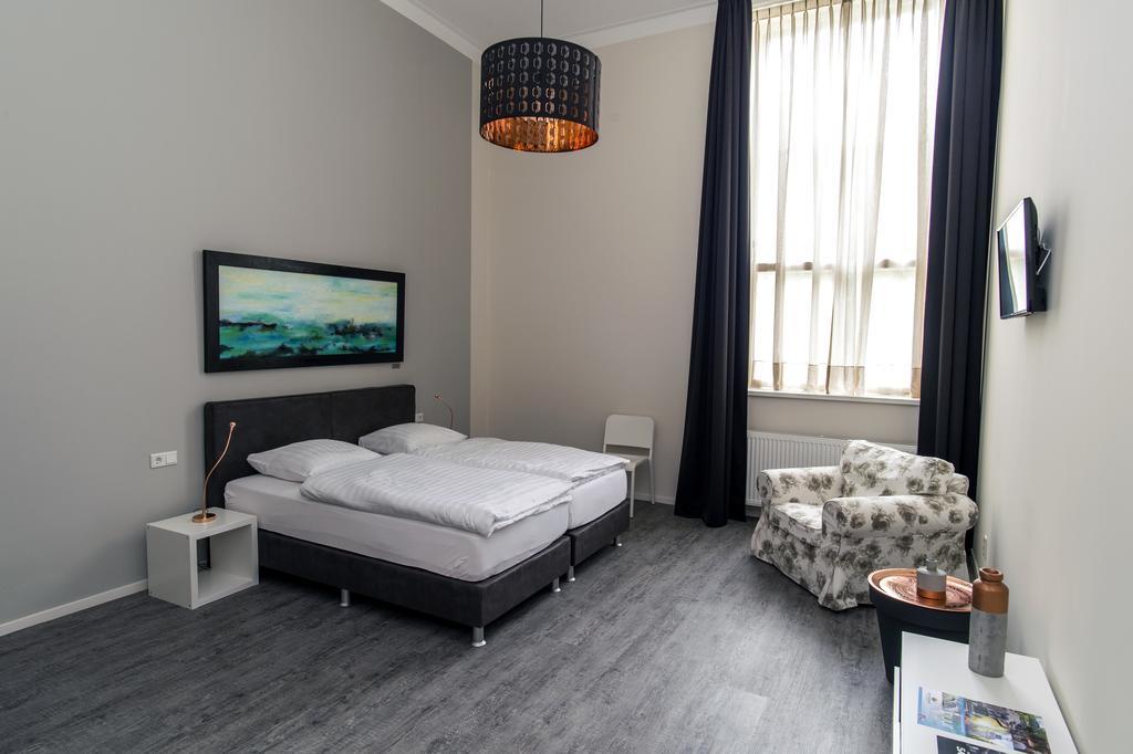 Bed & Breakfast De Oale School Lattrop Esterno foto
