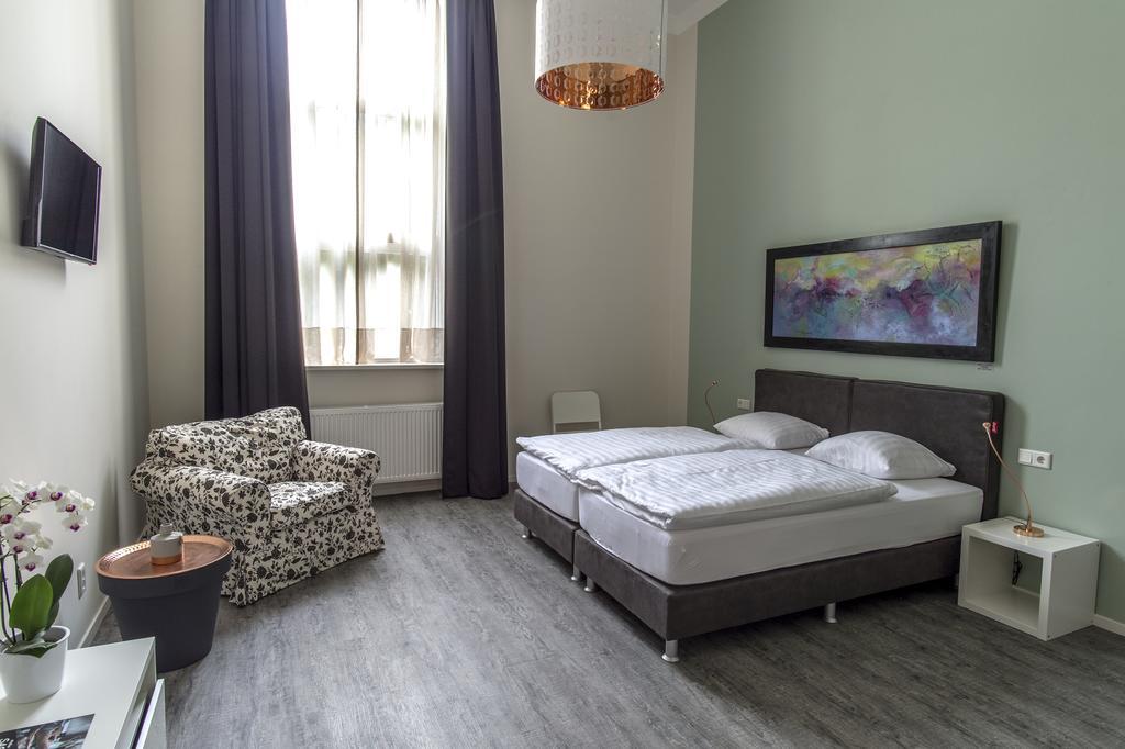 Bed & Breakfast De Oale School Lattrop Esterno foto