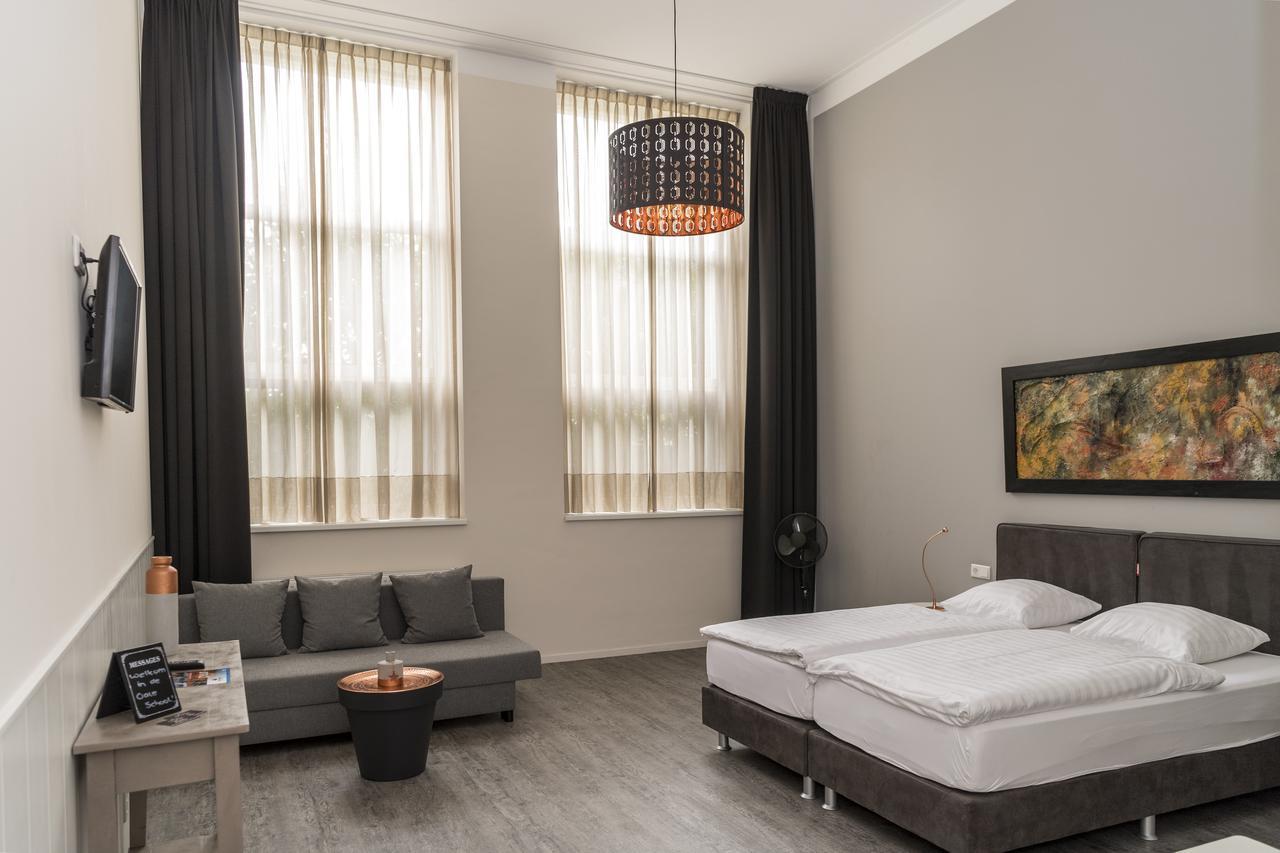 Bed & Breakfast De Oale School Lattrop Esterno foto