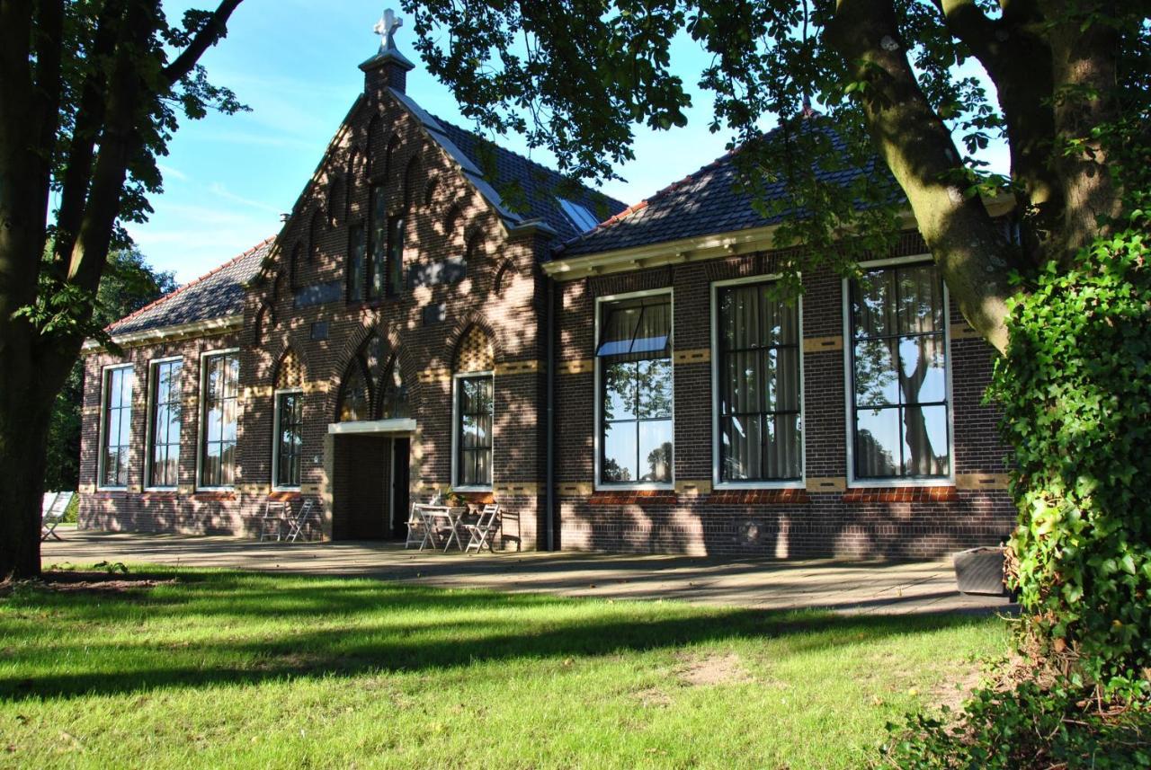 Bed & Breakfast De Oale School Lattrop Esterno foto